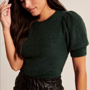 Abercrombie Eyelash Sweater Tee Size Small